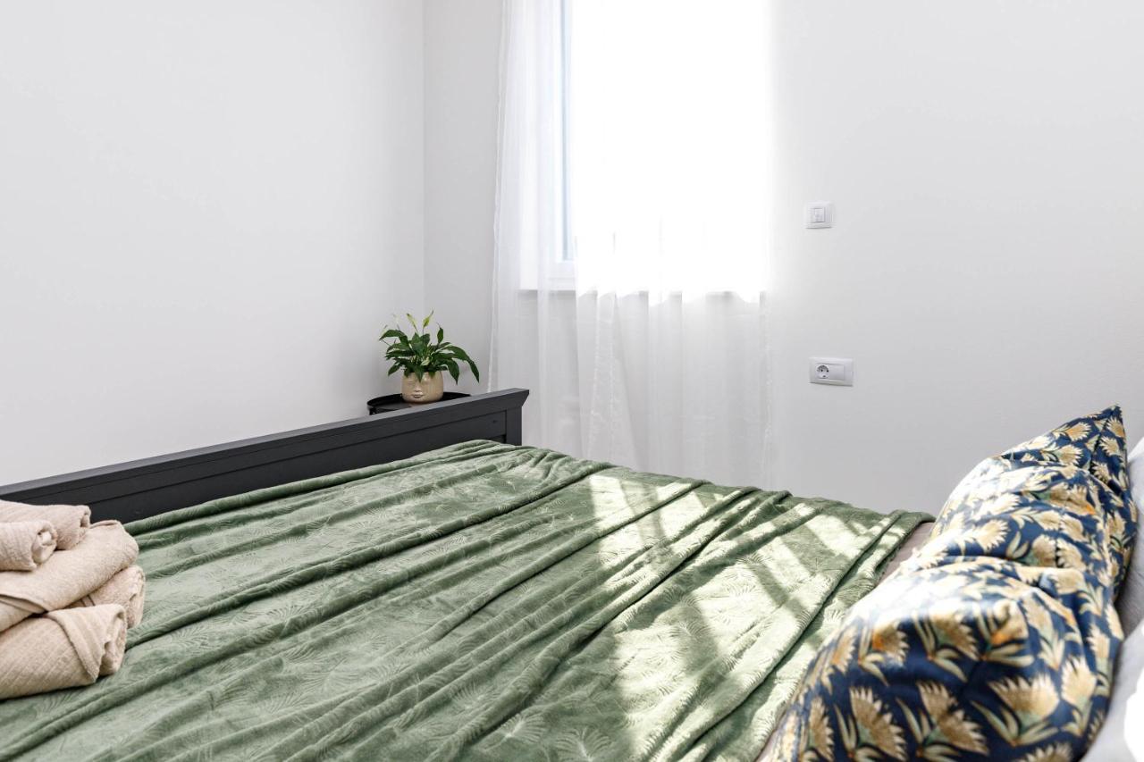 Apartment Klara Krk Town Exterior photo